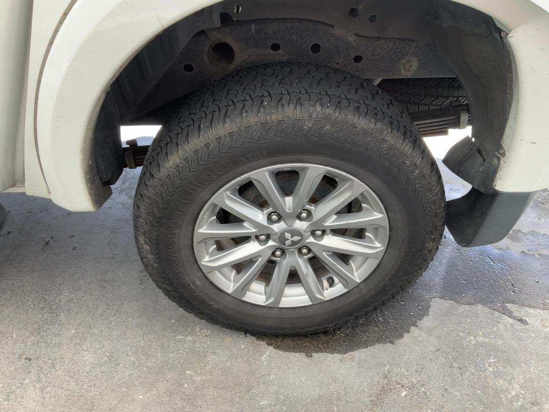 Photo '9' of Mitsubishi Triton D/CAB Glxr