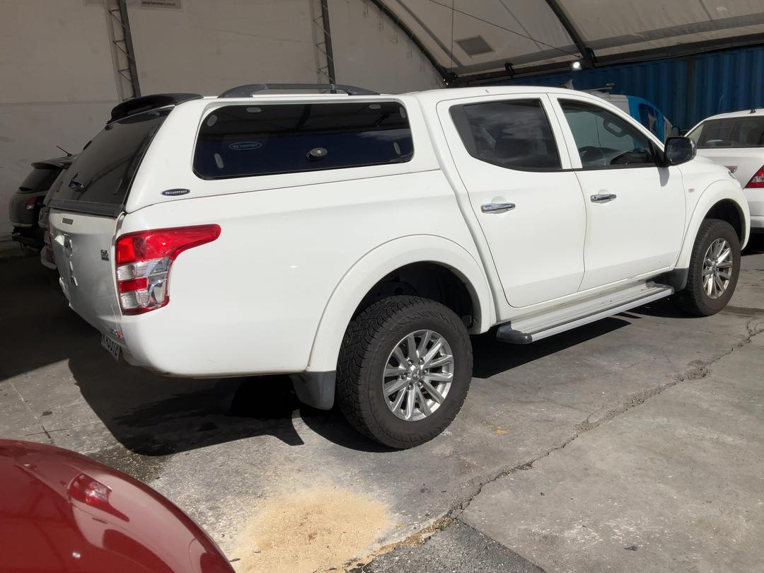 Photo '17' of Mitsubishi Triton D/CAB Glxr