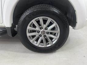 Photo '9' of Mitsubishi Triton