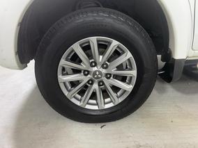 Photo '10' of Mitsubishi Triton