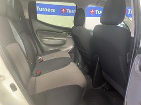Photo '20' of Mitsubishi Triton