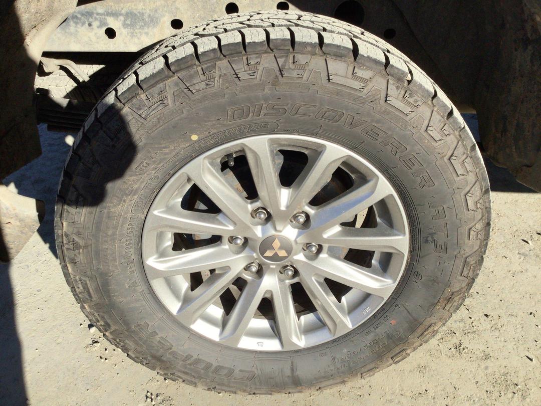 Photo '10' of Mitsubishi Triton D/CAB Glxr Photo '10' of Mitsubishi Triton D/CAB Glxr