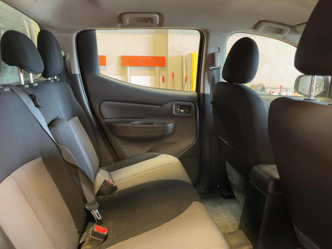 Photo '18' of Mitsubishi Triton D/CAB GLX Photo '18' of Mitsubishi Triton D/CAB GLX