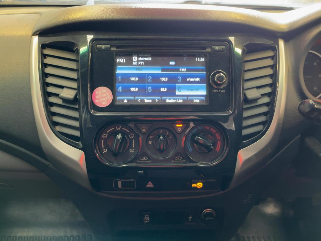 Photo '16' of Mitsubishi Triton D/CAB GLX Photo '16' of Mitsubishi Triton D/CAB GLX