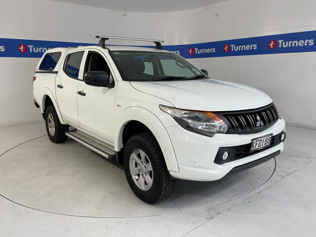 Photo '1' of Mitsubishi Triton
