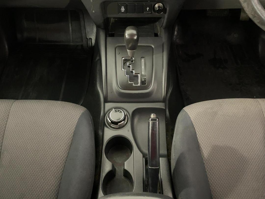 Photo '23' of Mitsubishi Triton