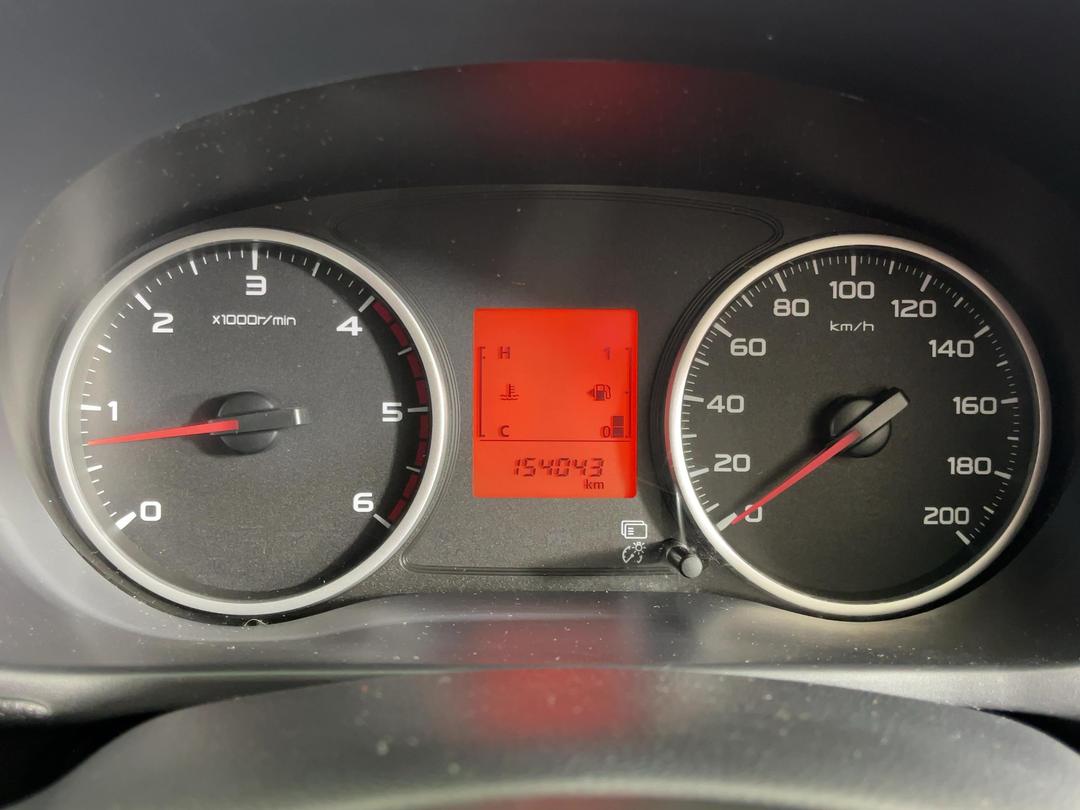 Photo '21' of Mitsubishi Triton
