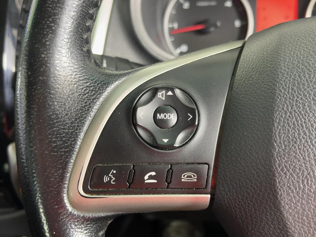 Photo '23' of Mitsubishi Triton