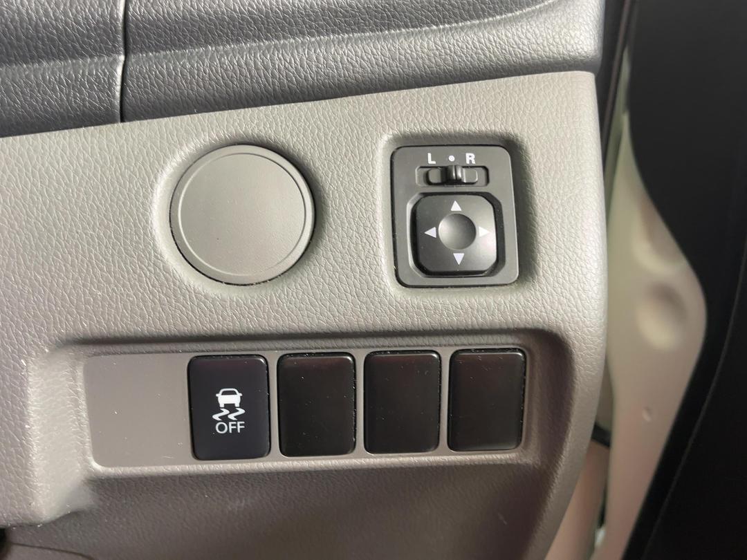 Photo '25' of Mitsubishi Triton