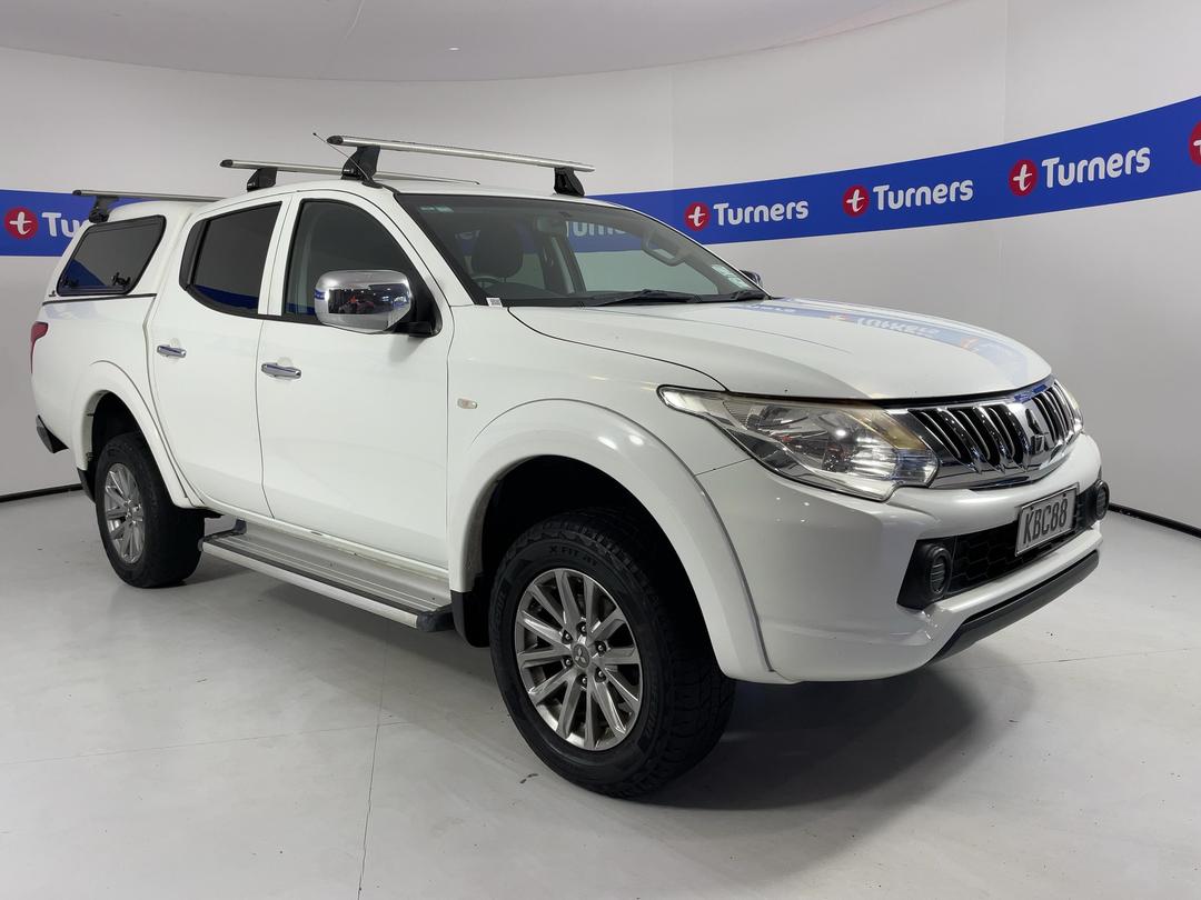 Photo '1' of Mitsubishi Triton