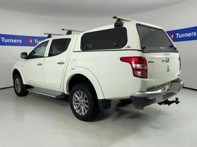 Photo '5' of Mitsubishi Triton