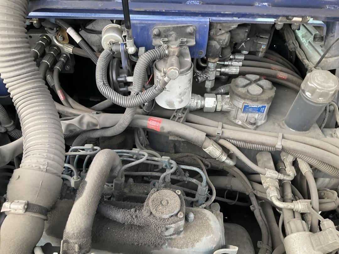 Photo '17' of Mobile Machine Combilift C3000CB Forklift