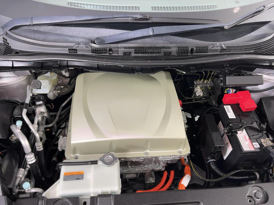Photo '13' of Nissan Leaf