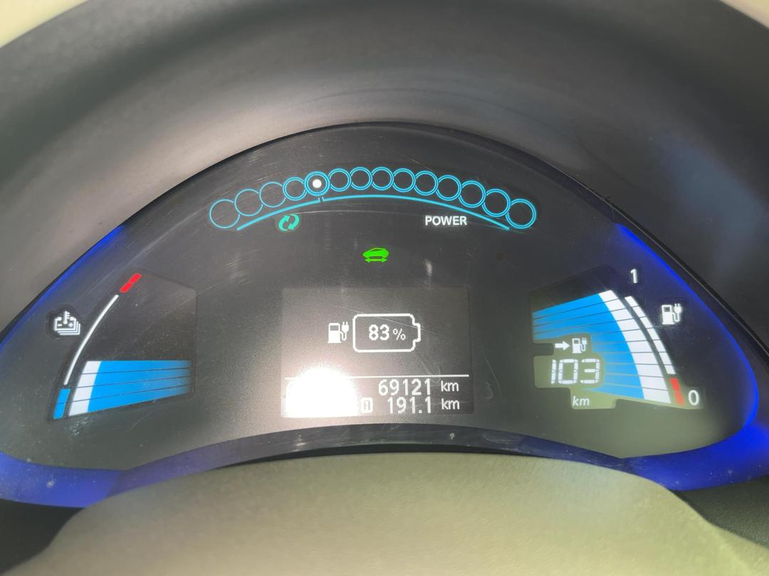 Photo '21' of Nissan Leaf
