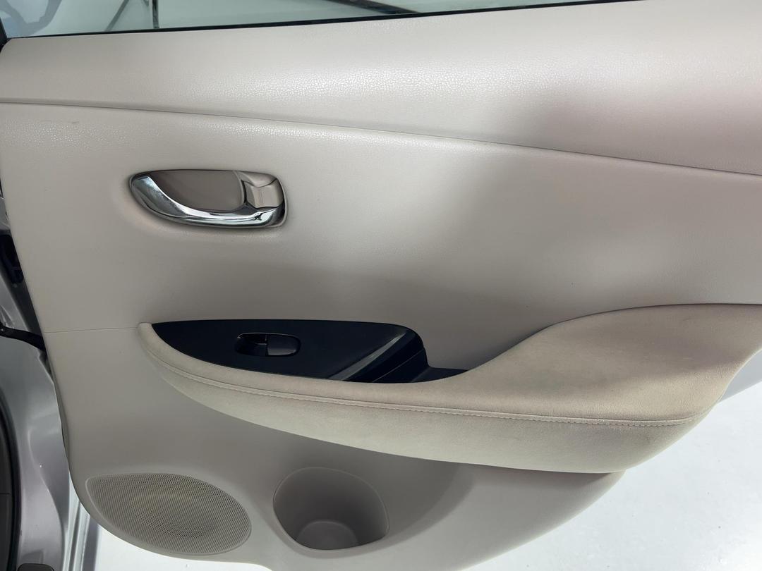 Photo '19' of Nissan Leaf