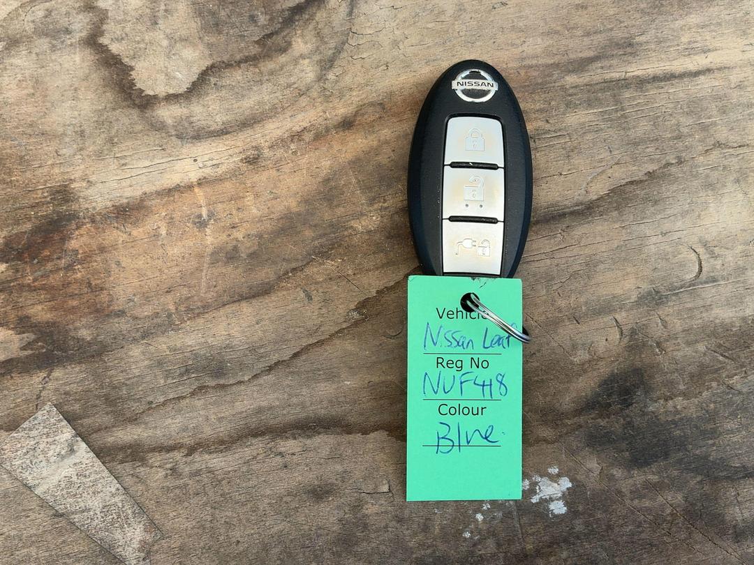 Photo '17' of Nissan Leaf