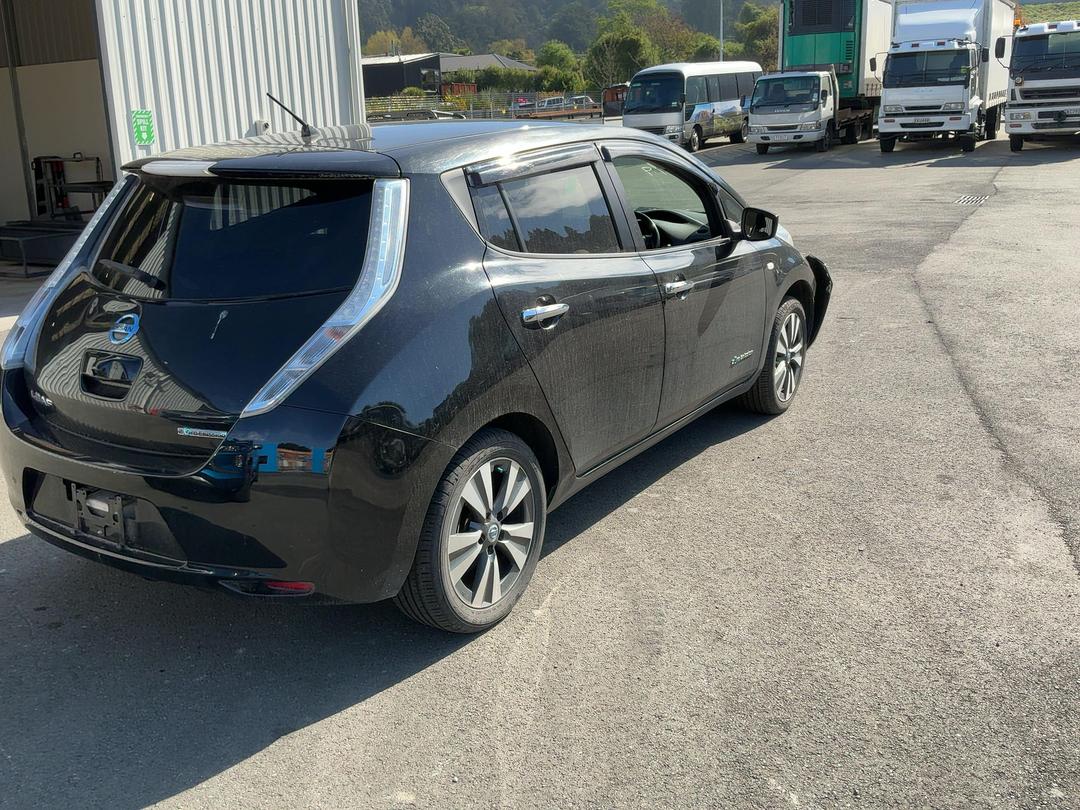 Photo '6' of Nissan Leaf