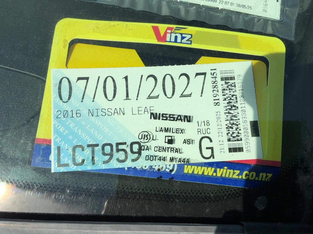 Photo '13' of Nissan Leaf