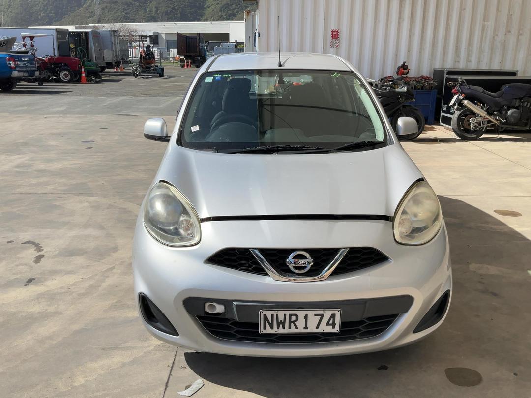 Photo '3' of Nissan March Photo '3' of Nissan March