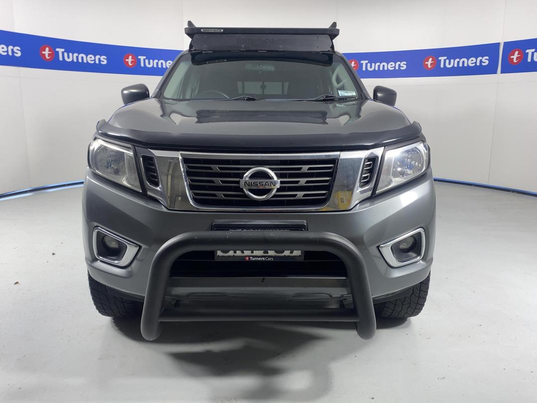 Photo '2' of Nissan Navara