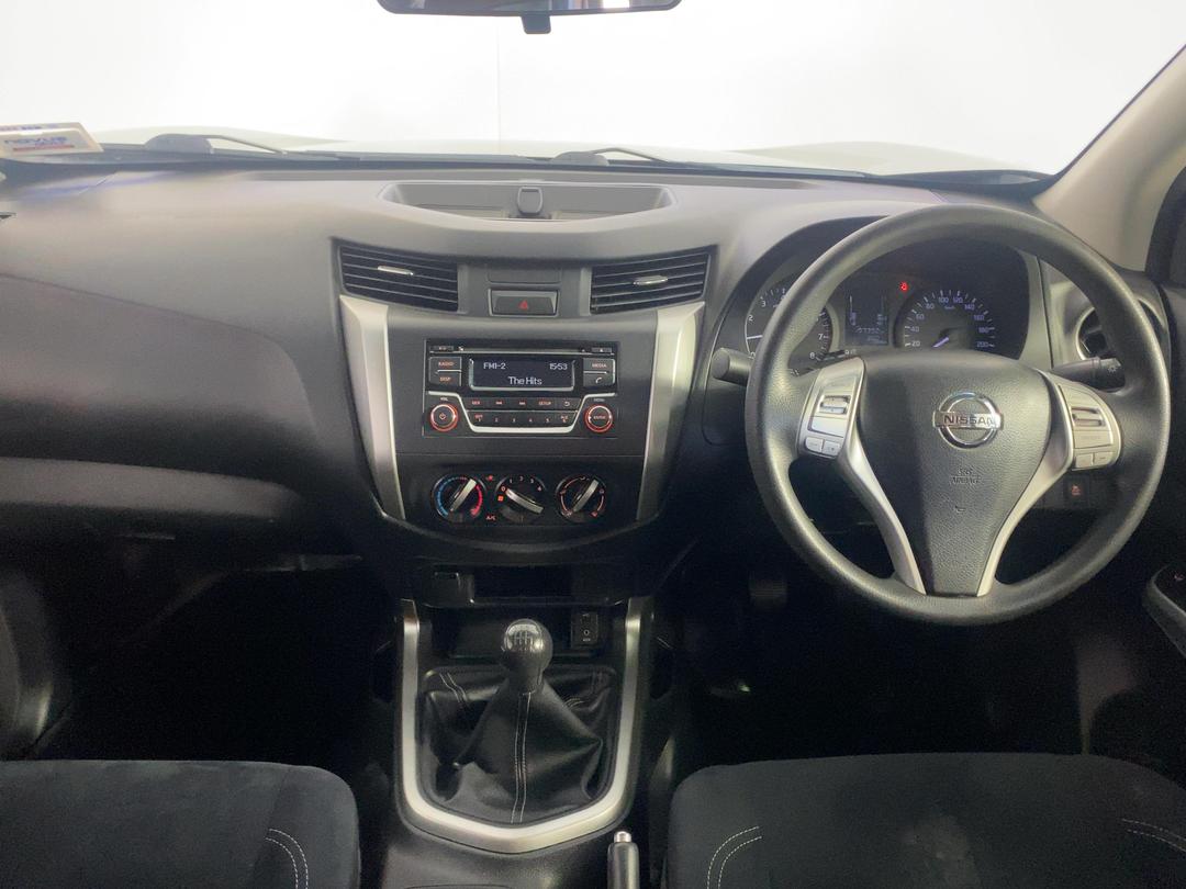 Photo '17' of Nissan Navara