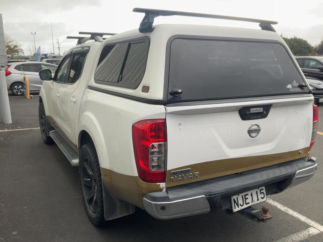 Photo '13' of Nissan Navara ST-X Photo '13' of Nissan Navara ST-X
