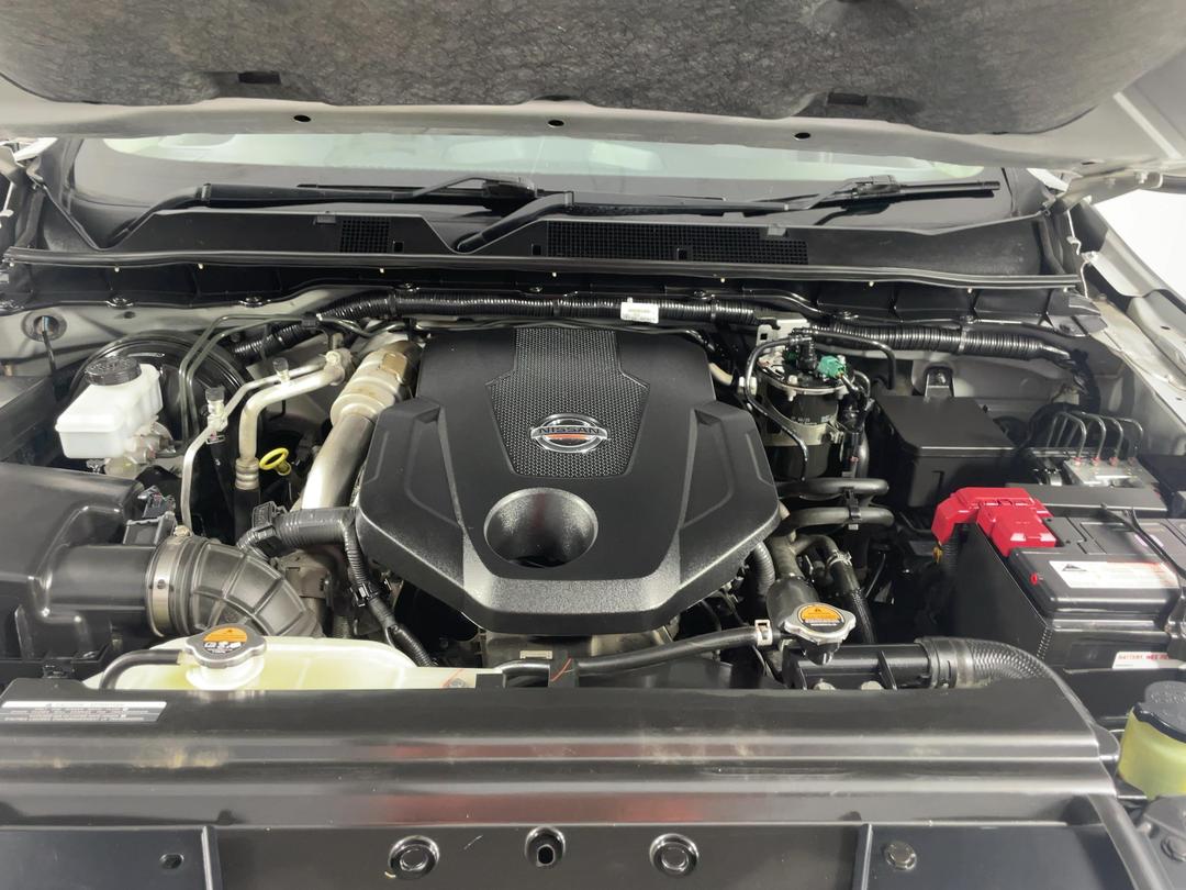 Photo '13' of Nissan Navara
