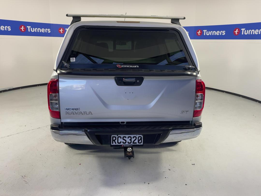 Photo '6' of Nissan Navara