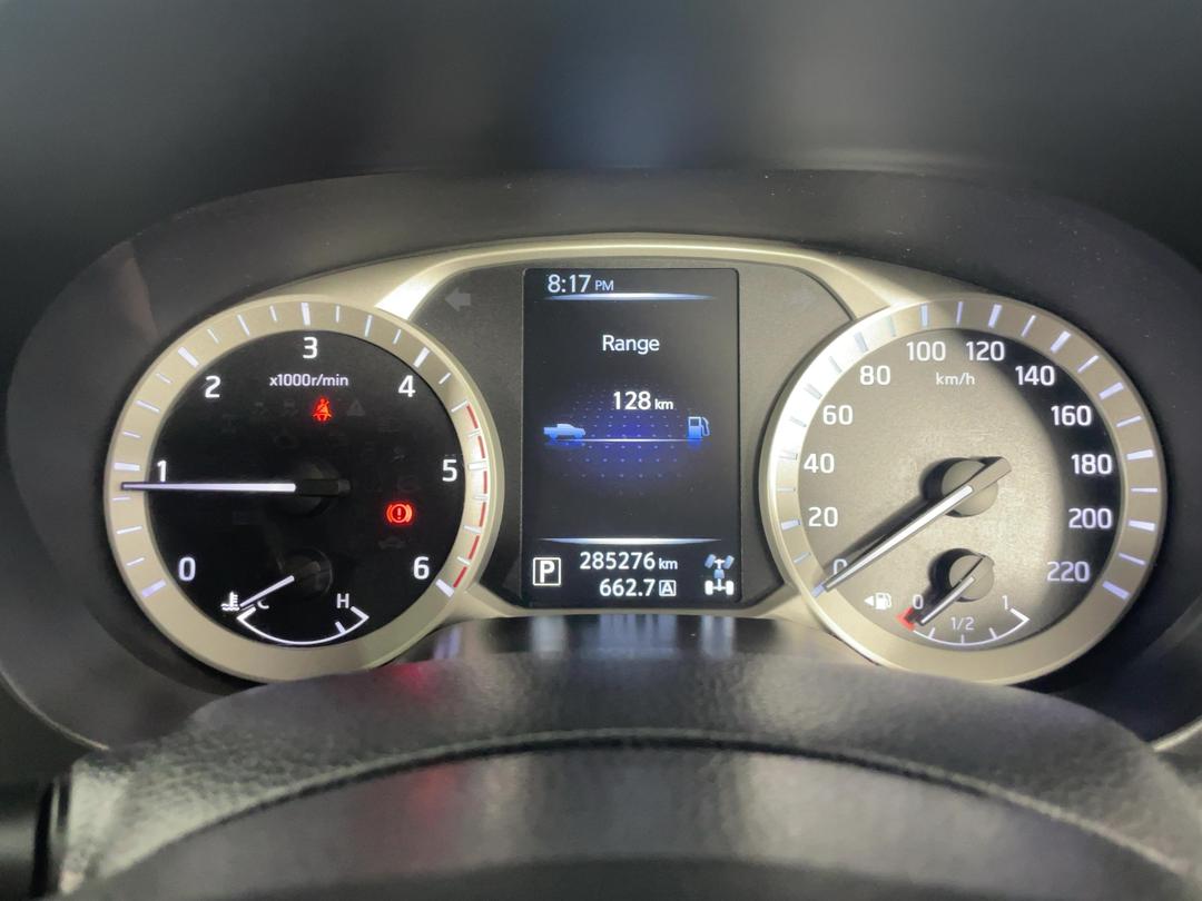 Photo '21' of Nissan Navara