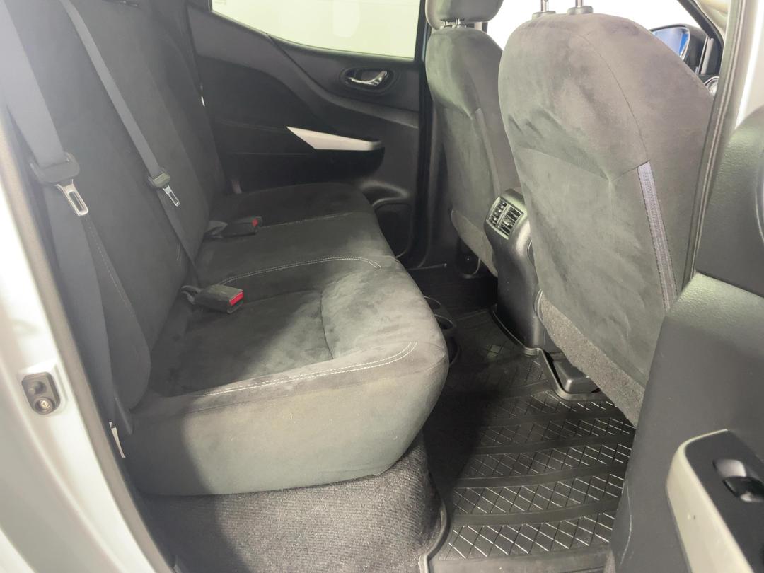 Photo '20' of Nissan Navara
