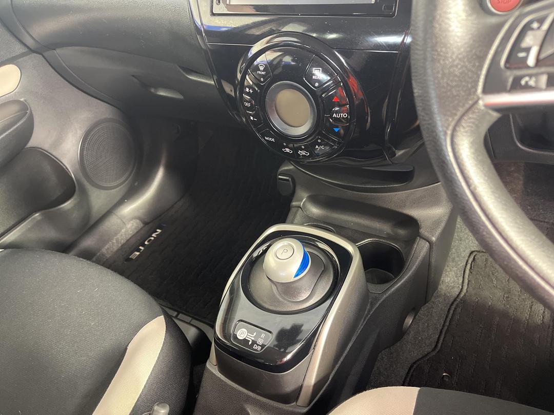 Photo '18' of Nissan Note