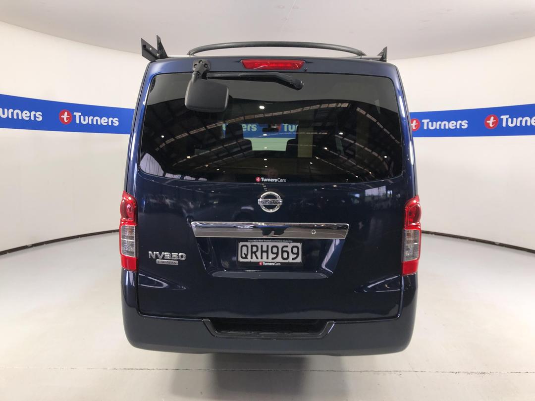 Photo '6' of Nissan NV350