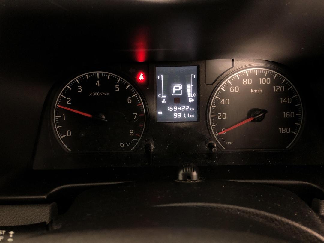 Photo '21' of Nissan NV350