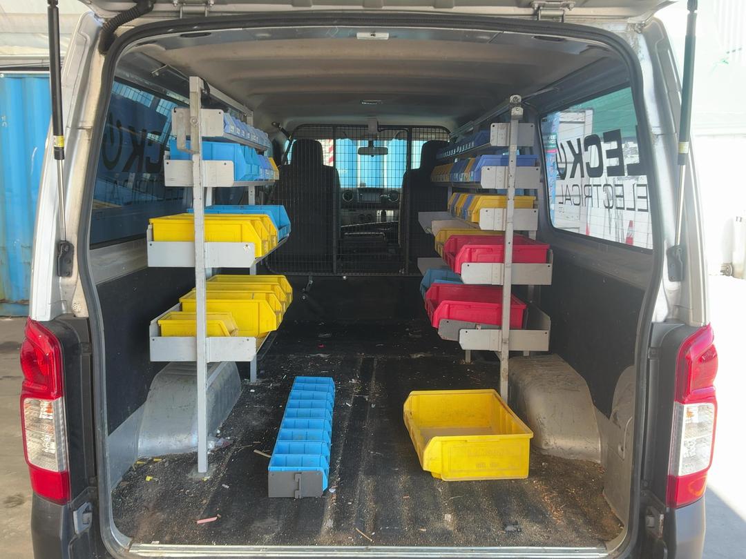 Photo '9' of Nissan NV350 Caravan