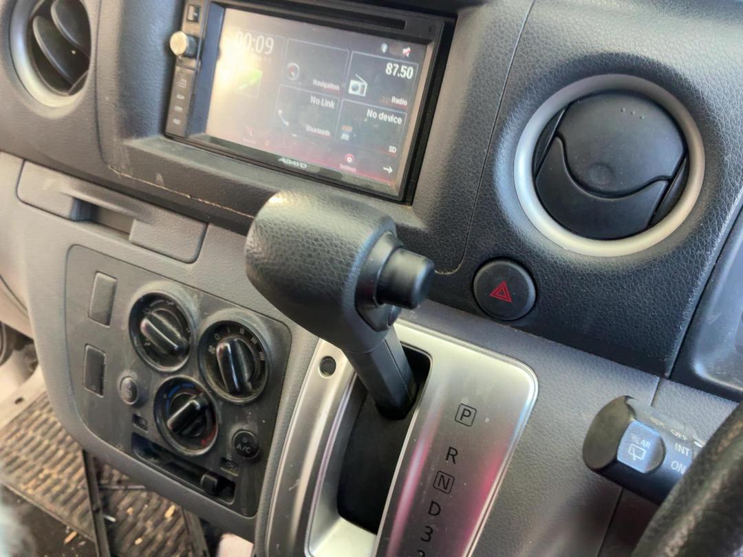 Photo '16' of Nissan NV350 Caravan