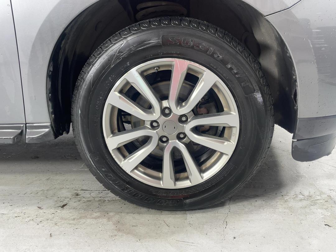 Photo '9' of Nissan Pathfinder