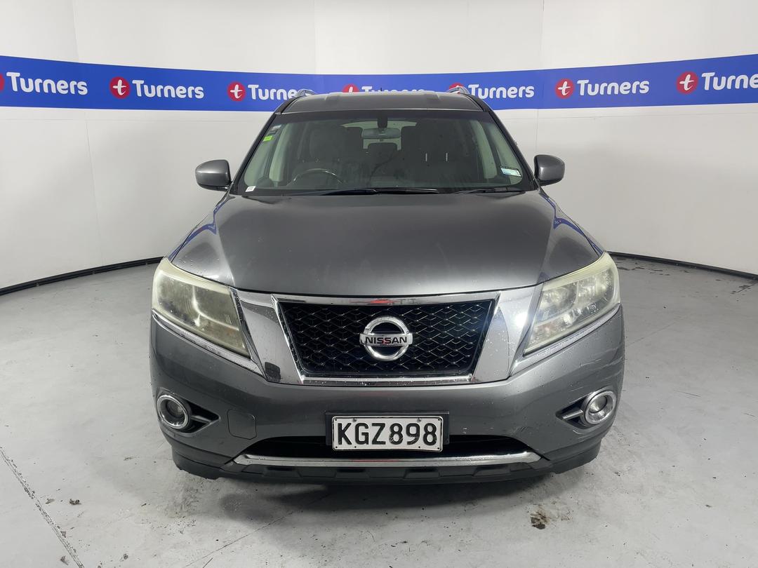 Photo '2' of Nissan Pathfinder