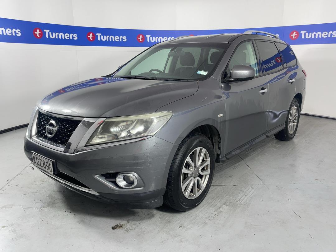 Photo '4' of Nissan Pathfinder