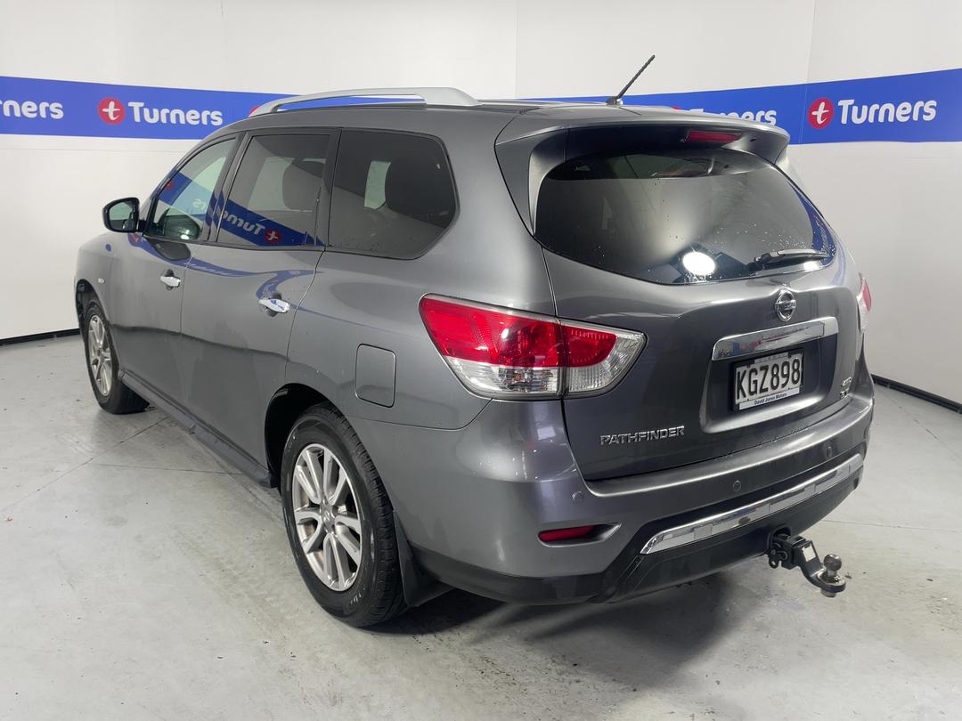 Photo '5' of Nissan Pathfinder