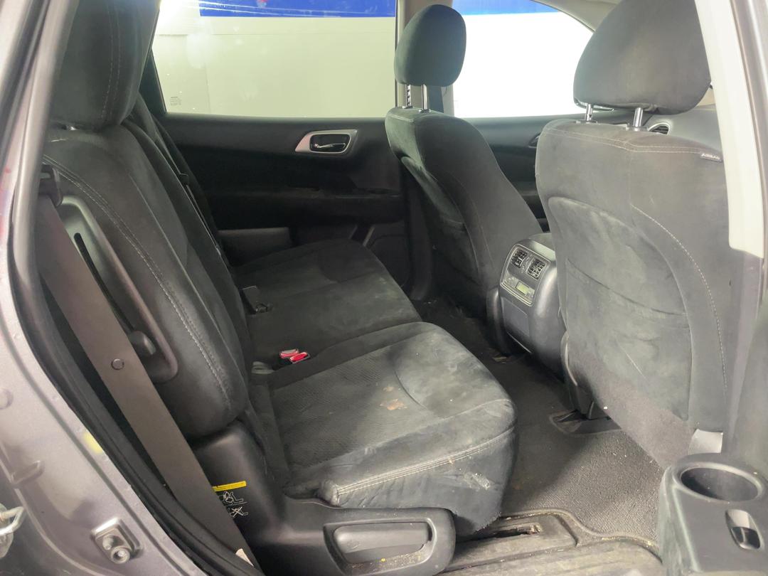 Photo '20' of Nissan Pathfinder