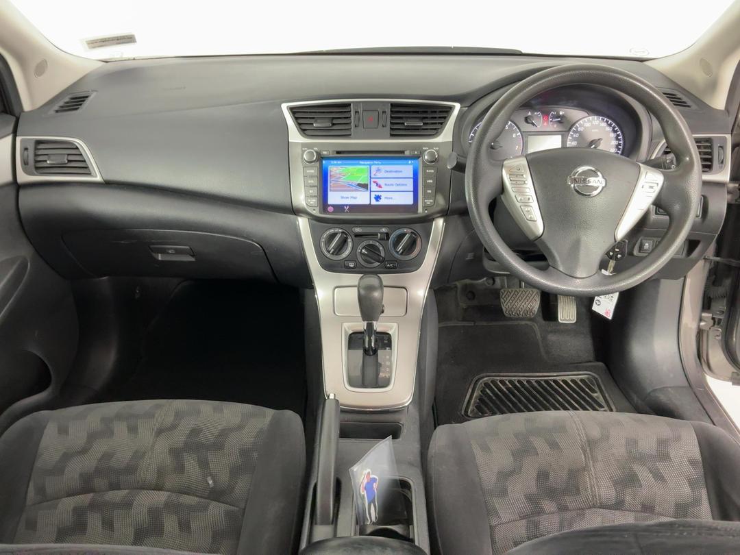 Photo '17' of Nissan Pulsar