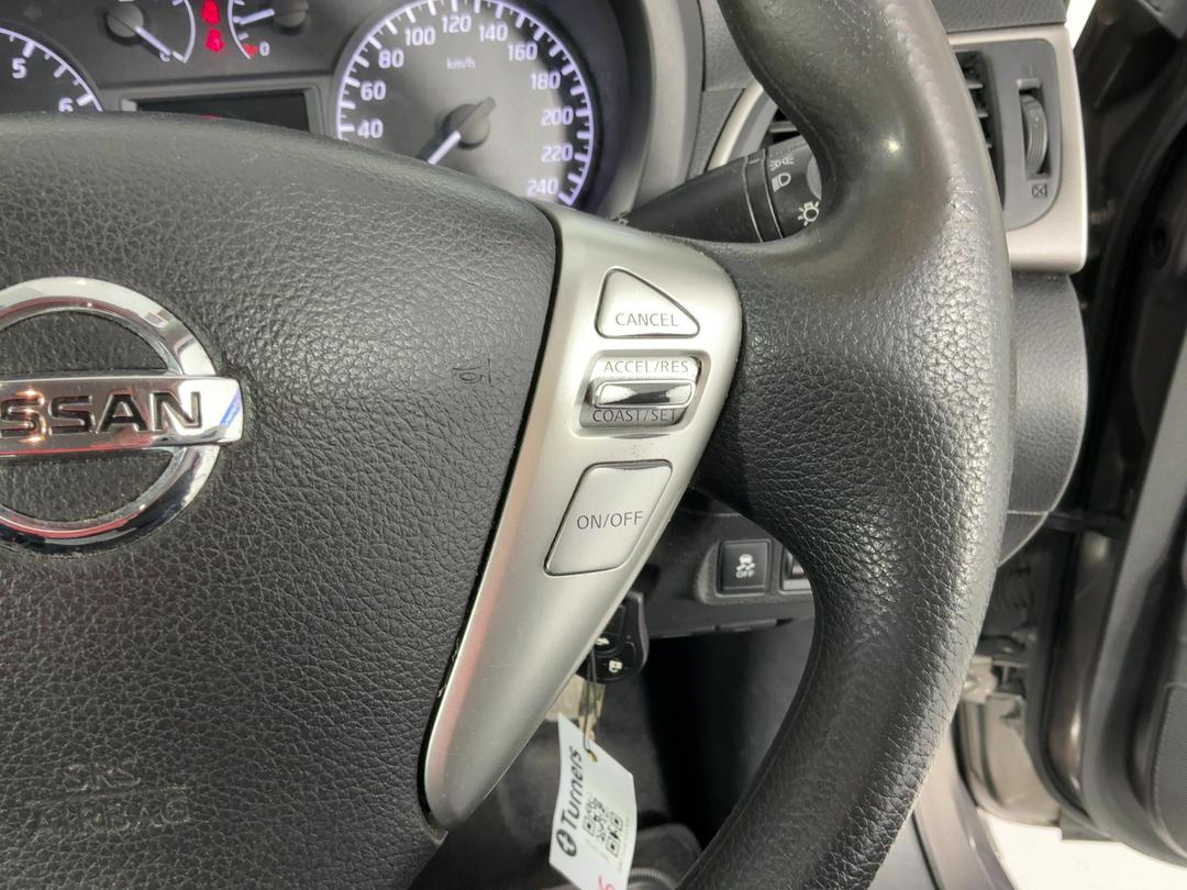 Photo '24' of Nissan Pulsar