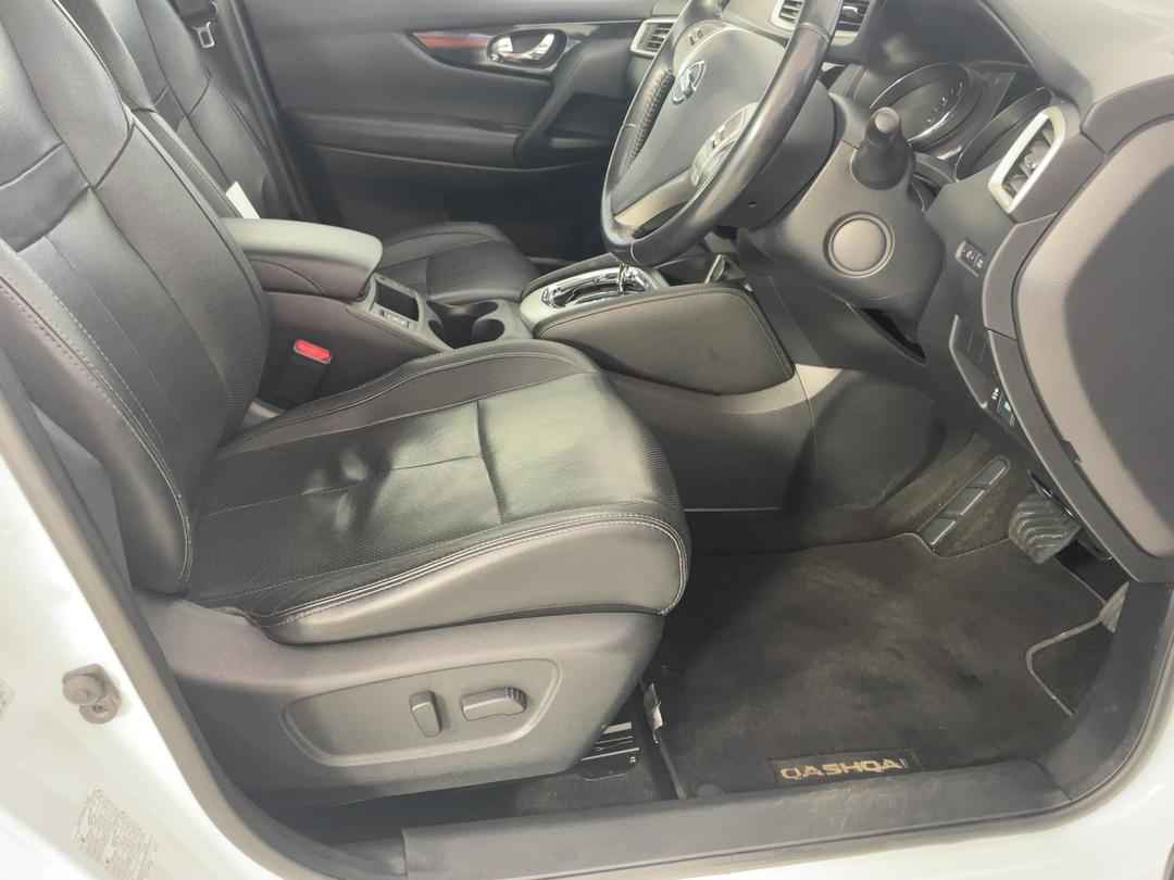 Photo '16' of Nissan Qashqai