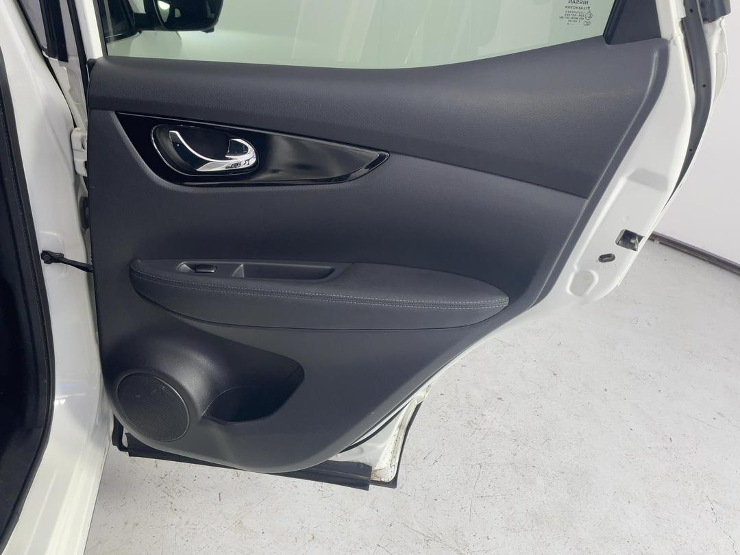 Photo '19' of Nissan Qashqai