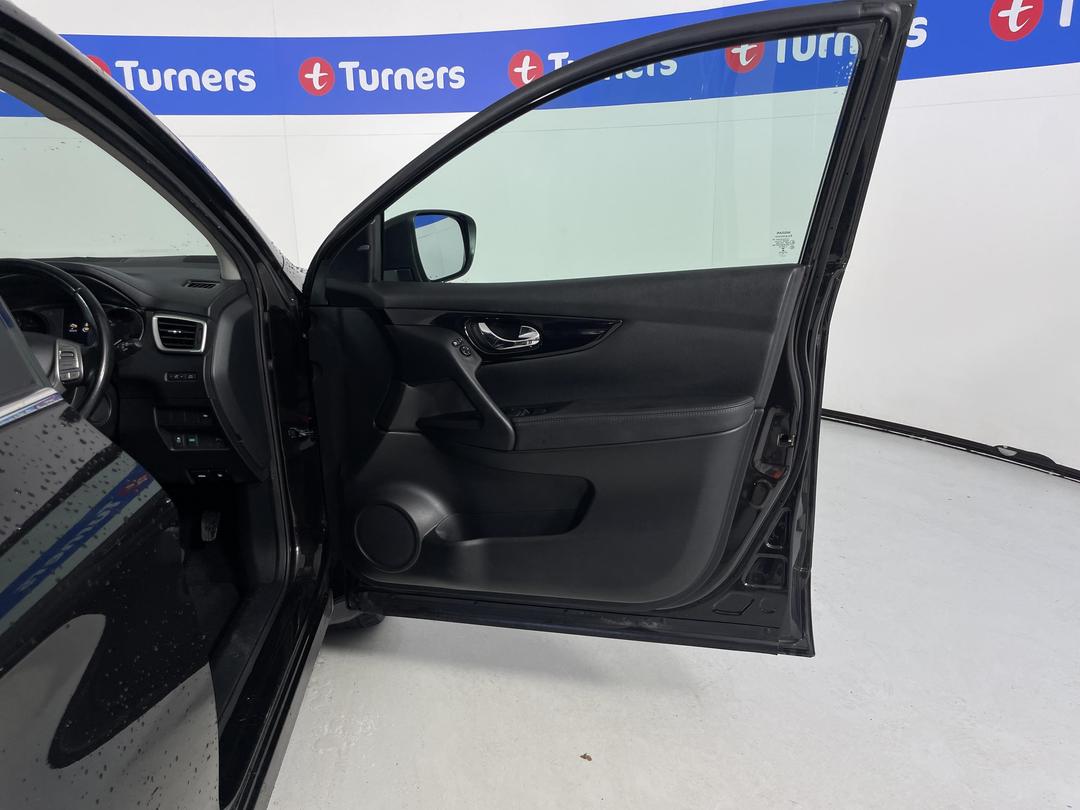 Photo '15' of Nissan Qashqai