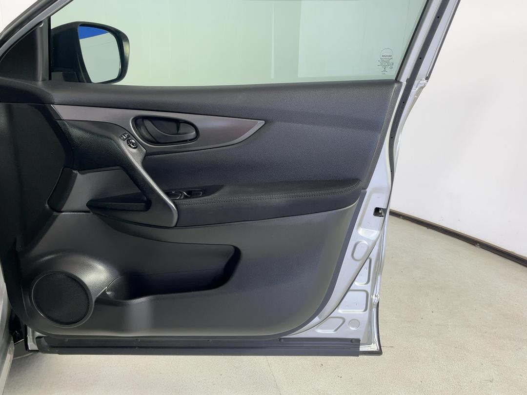 Photo '15' of Nissan Qashqai