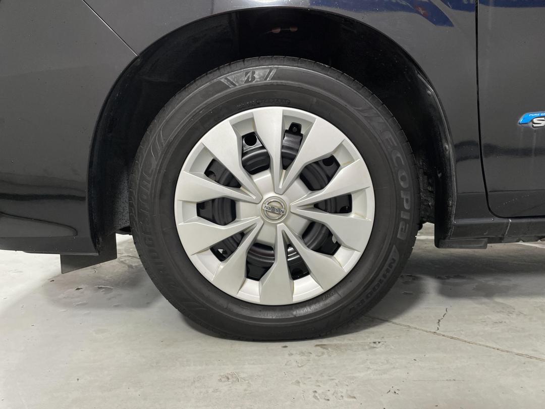 Photo '10' of Nissan Serena