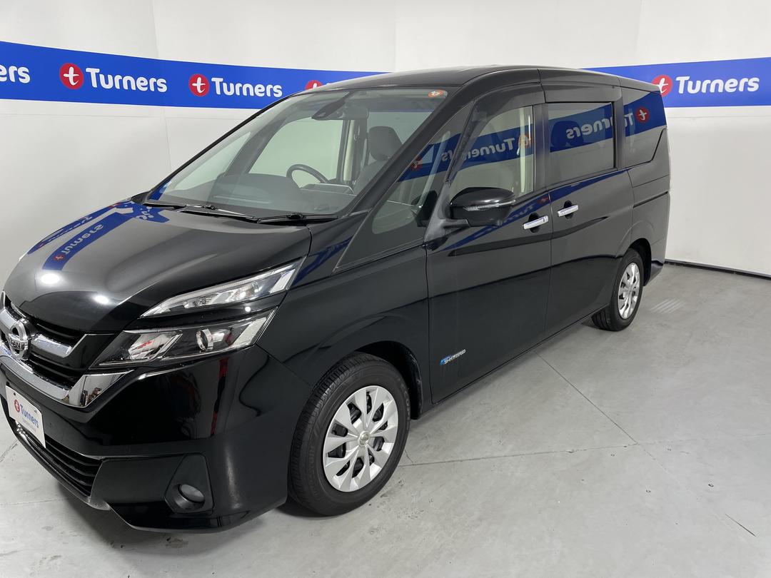 Photo '4' of Nissan Serena