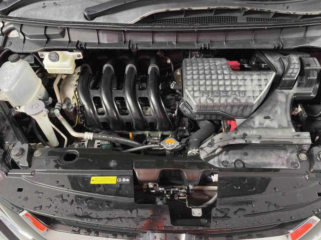 Photo '13' of Nissan Serena