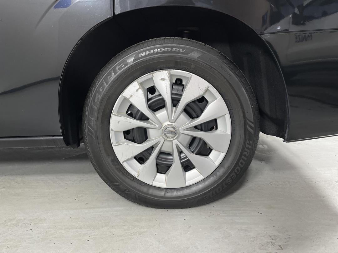 Photo '11' of Nissan Serena